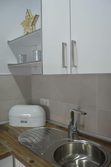 Apartamento Ana'S Cerca Del Parque Tecnologico Málaga Exterior foto